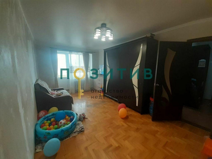 3-комн квартира Пестова ул, 22