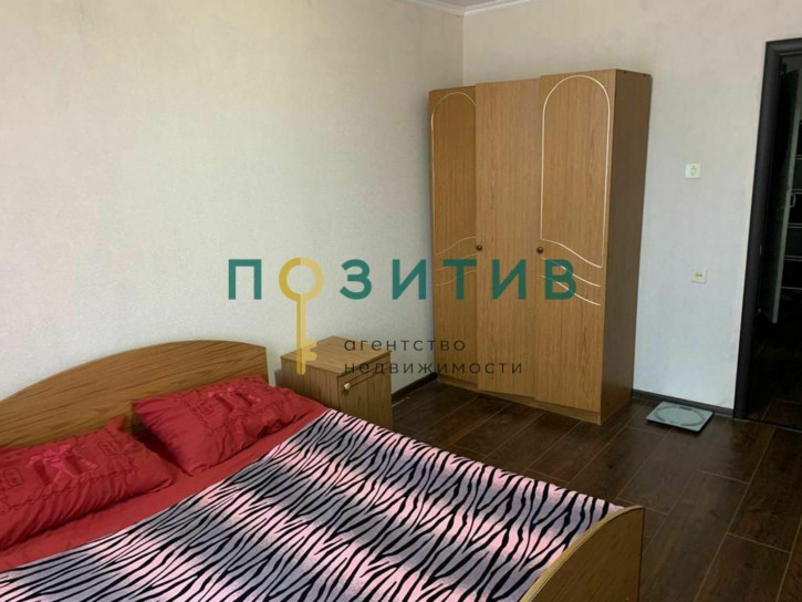 2-комн квартира Бутырина ул, 3