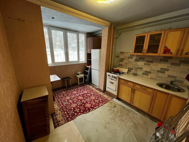 2-комн квартира 40 лет Октября пр-кт, 21