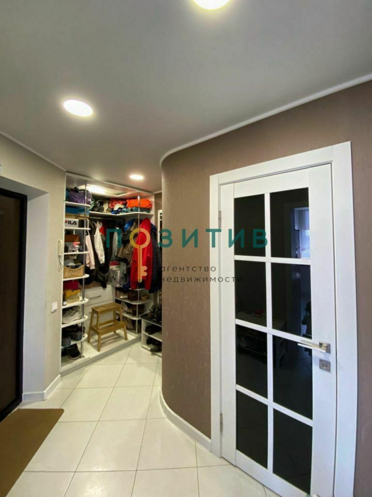 2-комн квартира Нежнова ул, 52