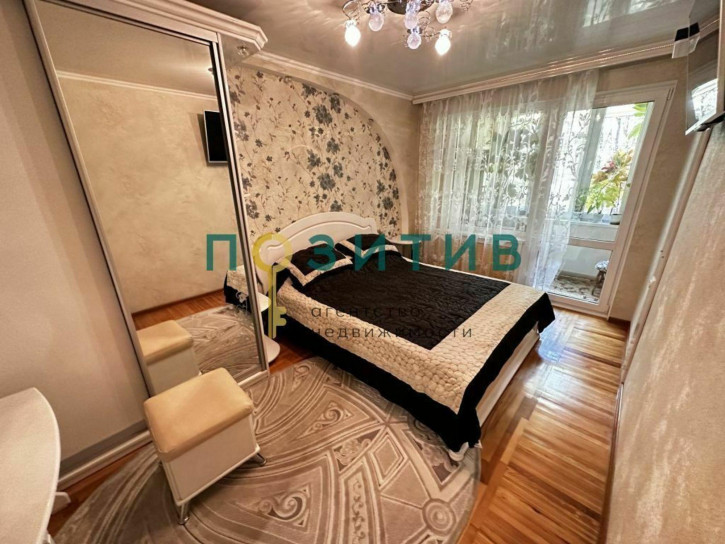 2-комн квартира Адмиральского ул, 31