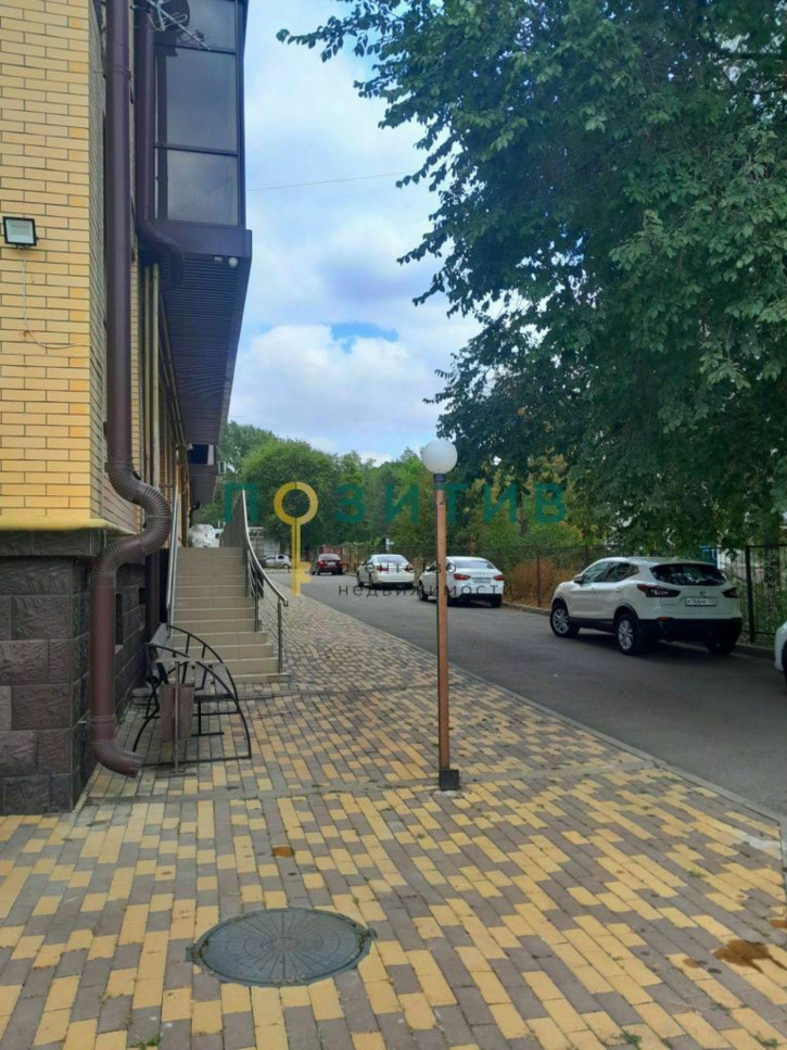 3-комн квартира Железнодорожная ул, 123к1