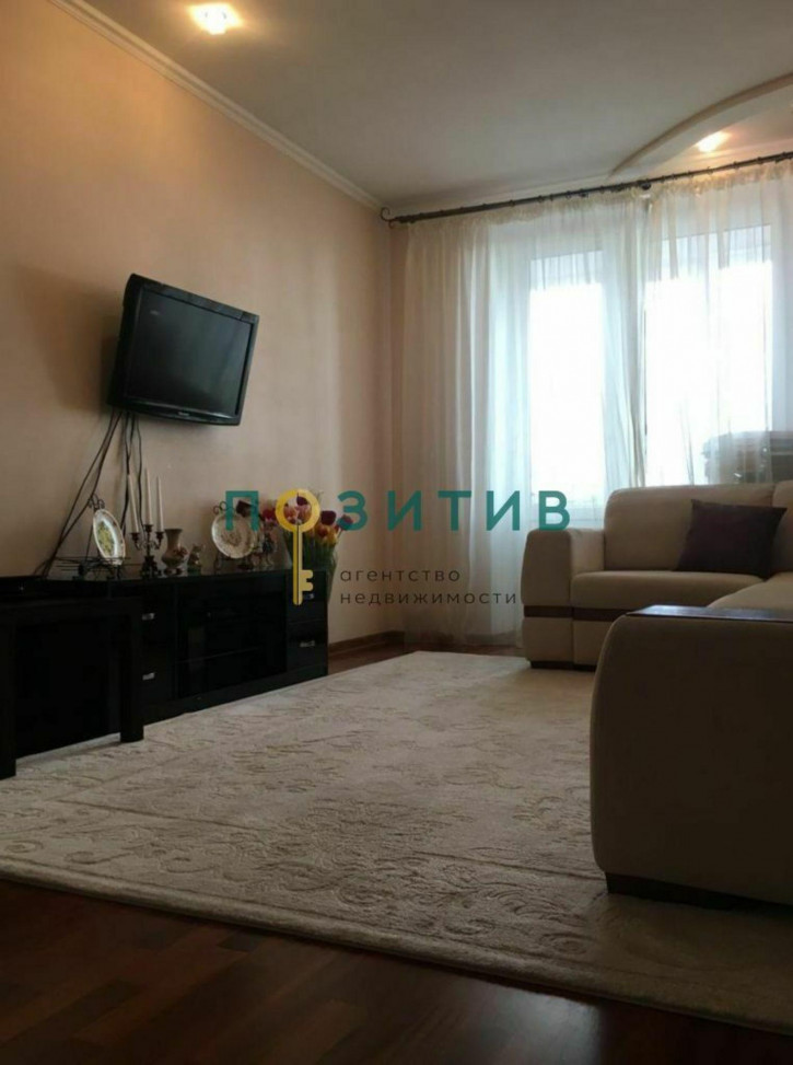 2-комн квартира Розы Люксембург ул, 42