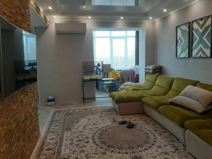 3-комн квартира Кипарисовая ул, 2к1