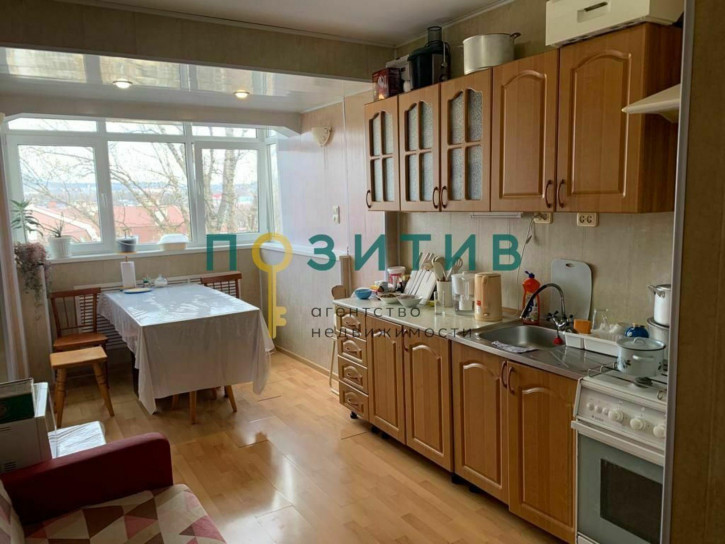 3-комн квартира Нежнова ул, 56к3