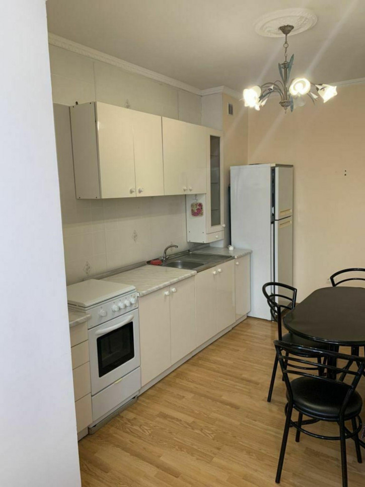 1-комн квартира Нежнова ул, 21к3