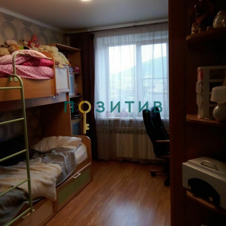 3-комн квартира Ессентукская ул, 36
