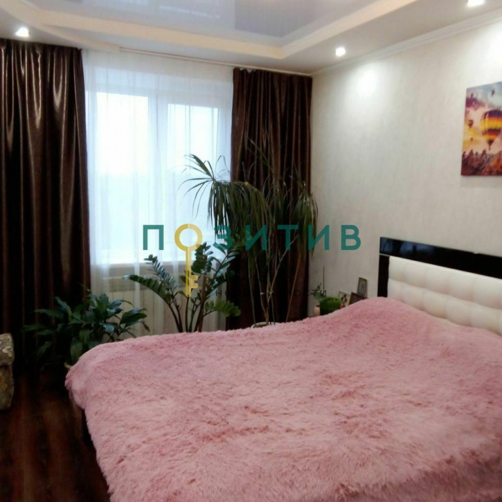 3-комн квартира Ессентукская ул, 36