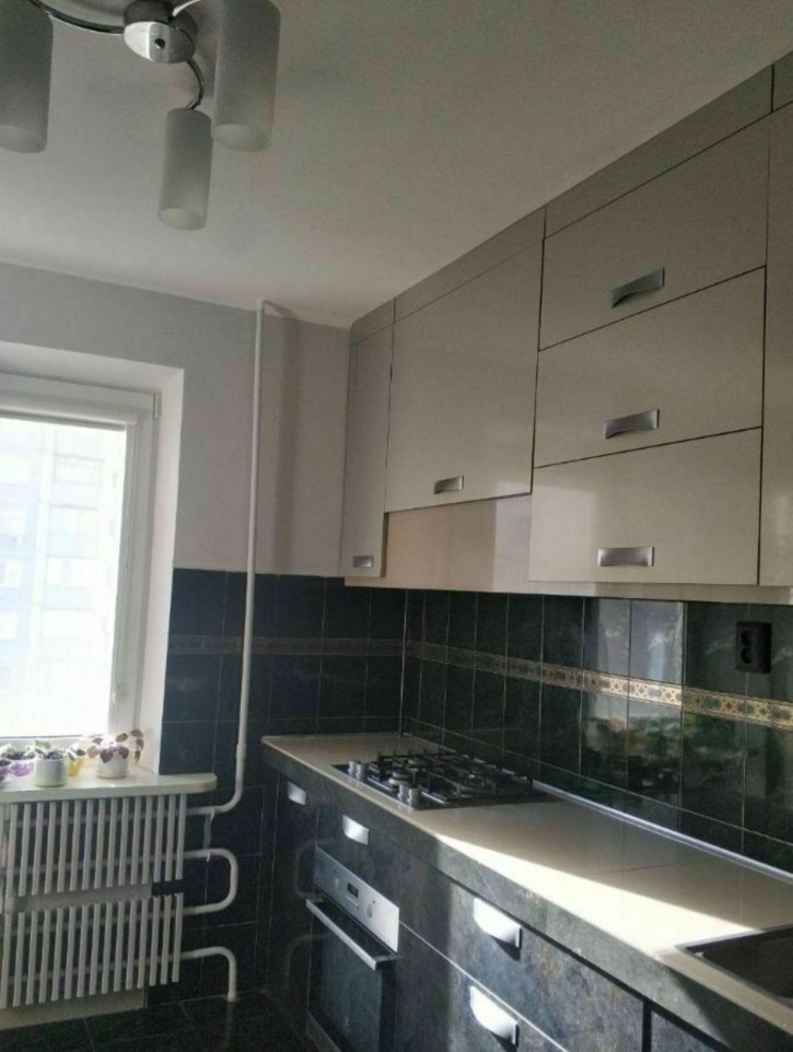 2-комн квартира Железнодорожная ул, 121