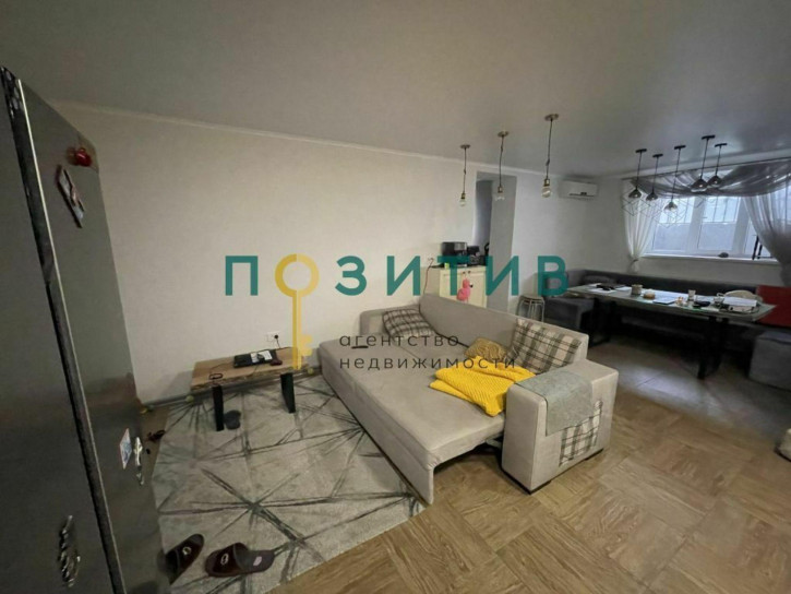 2-комн квартира Нежнова ул, 21к3