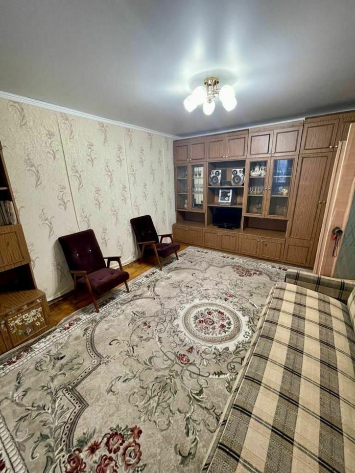 2-комн квартира Октябрьская ул, 104