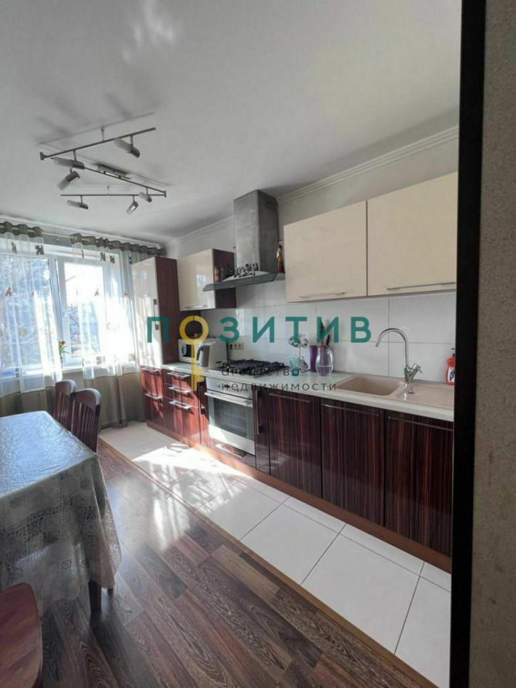 3-комн квартира Ермолова ул, 14