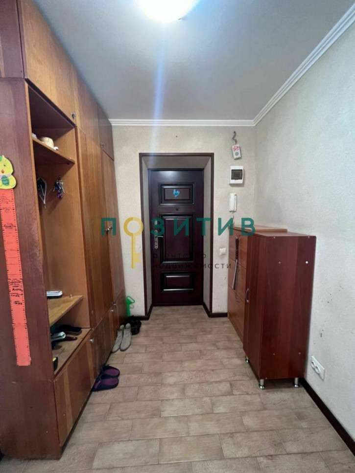3-комн квартира Ермолова ул, 14