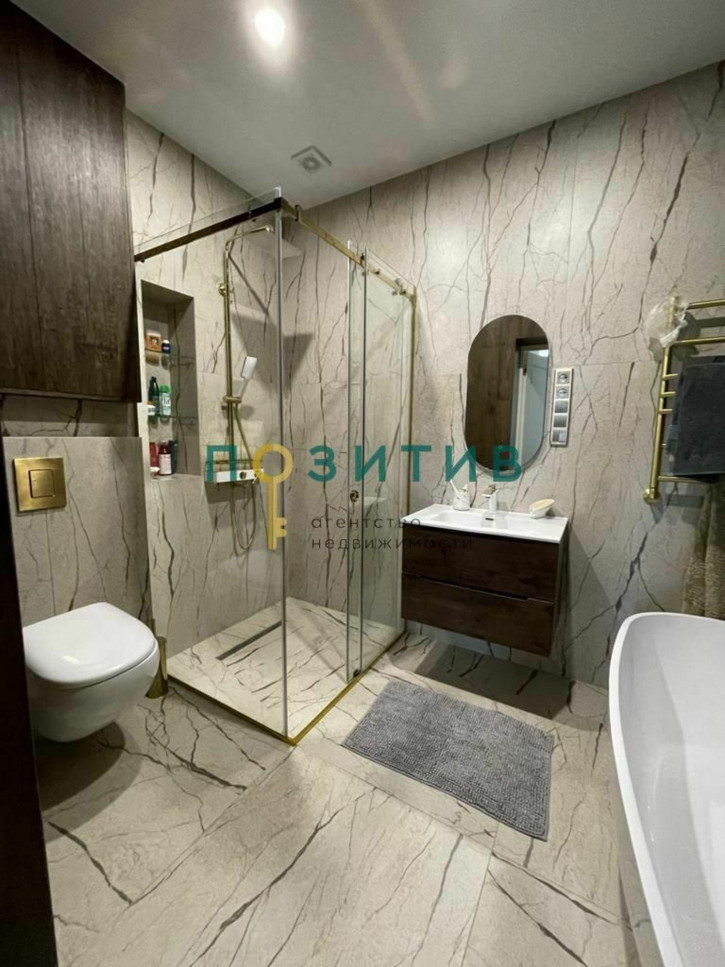 4-комн квартира Пестова ул, 17А
