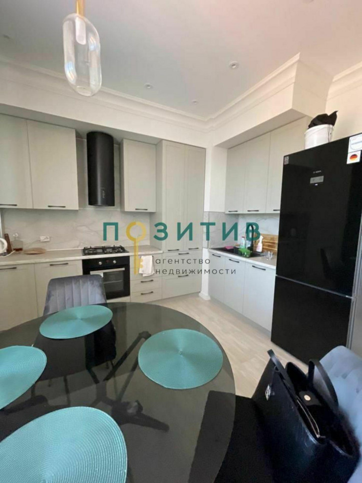 4-комн квартира Пестова ул, 17А