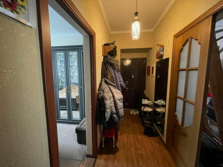 3-комн квартира Патриса Лумумбы ул, 8