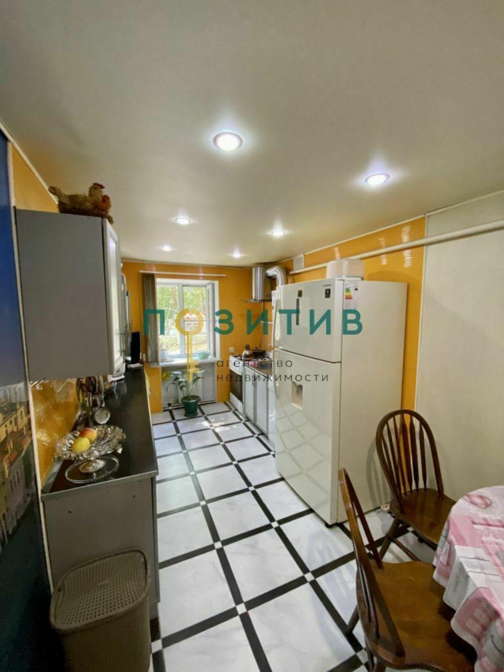 4-комн квартира Зорге ул, 9