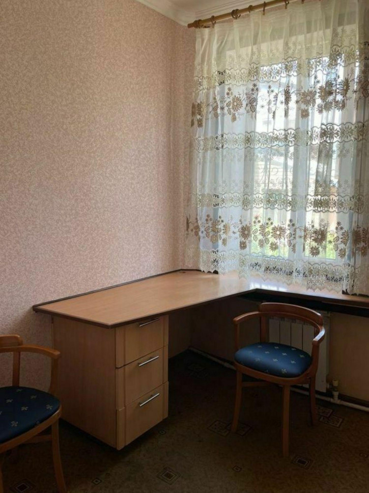 4-комн квартира Октябрьская ул, 28