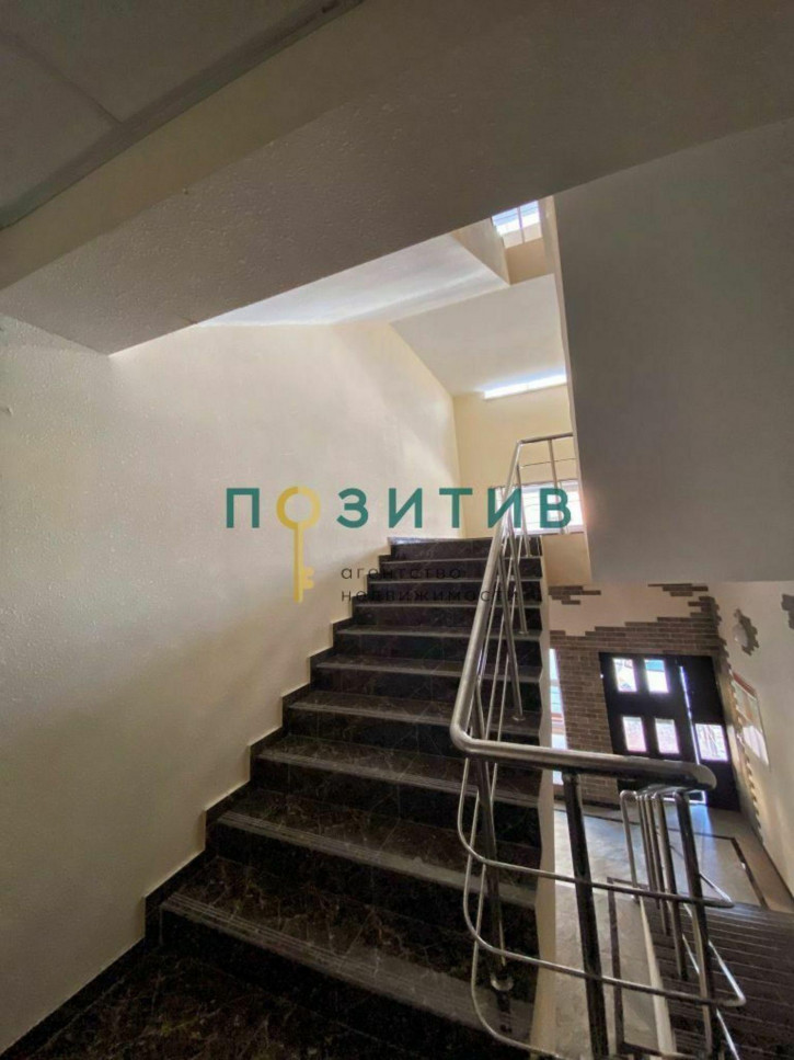 3-комн квартира Пестова ул, 15