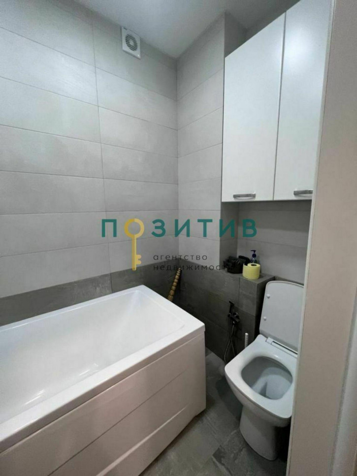 1-комн квартира Кленовая ул, 3
