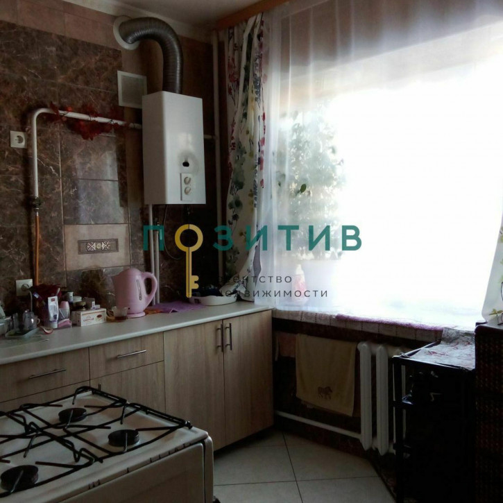 3-комн квартира 40 лет Октября пр-кт, 85