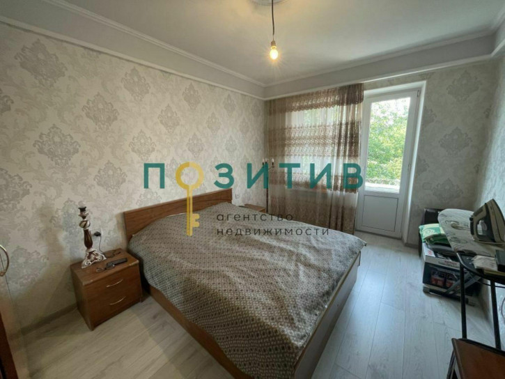 2-комн квартира Восстания ул, 98