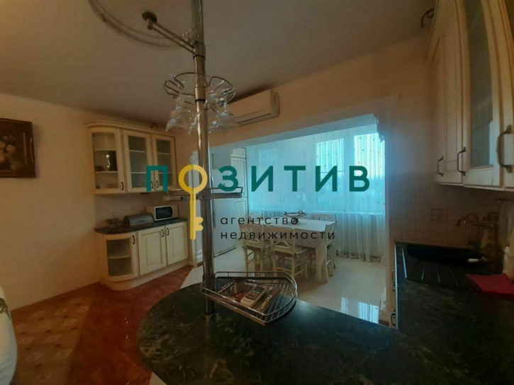 3-комн квартира Пестова ул, 36/74