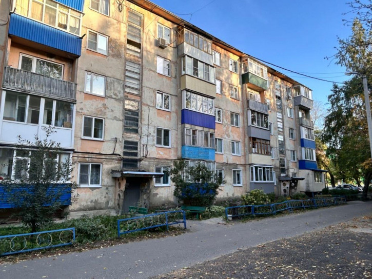 2-комн квартира Карпинского ул, 13