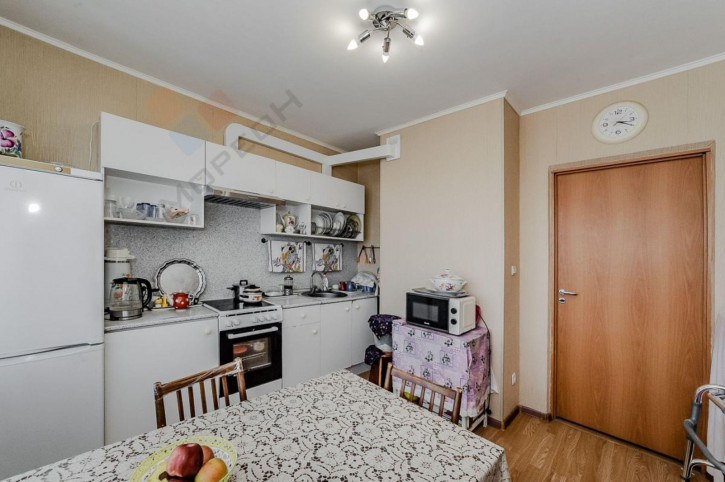 2-комн квартира Академика Лукьяненко ул, 8