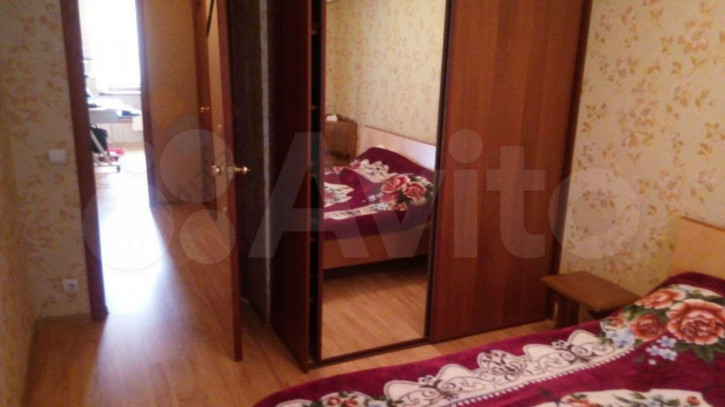 4-комн квартира Российская ул, 77