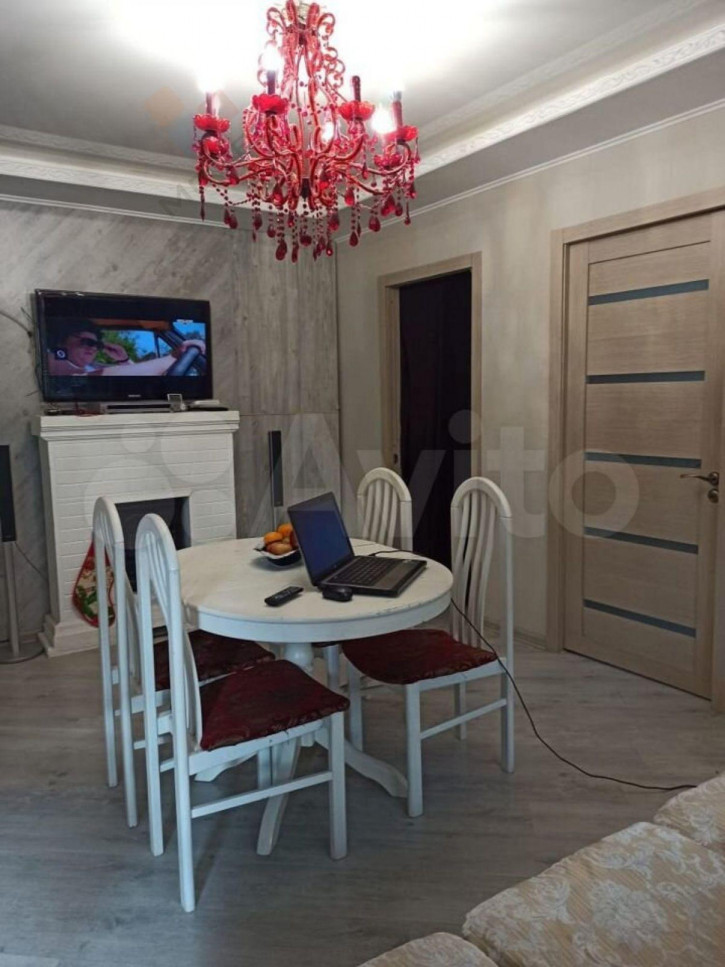 3-комн квартира Коммунистическая ул, 19