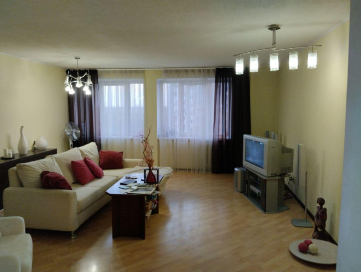 3-комн квартира Велижская ул, 72