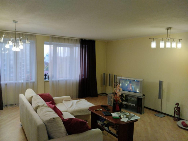 3-комн квартира Велижская ул, 72