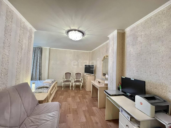 2-комн квартира улица Крахмалёва