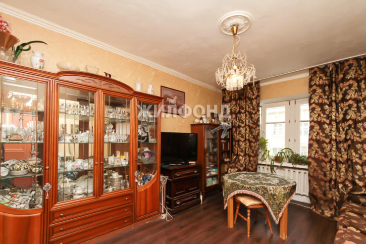 4-комн квартира Серебренниковская, 23