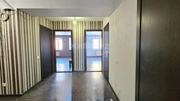 3-комн квартира Кубовая, 53