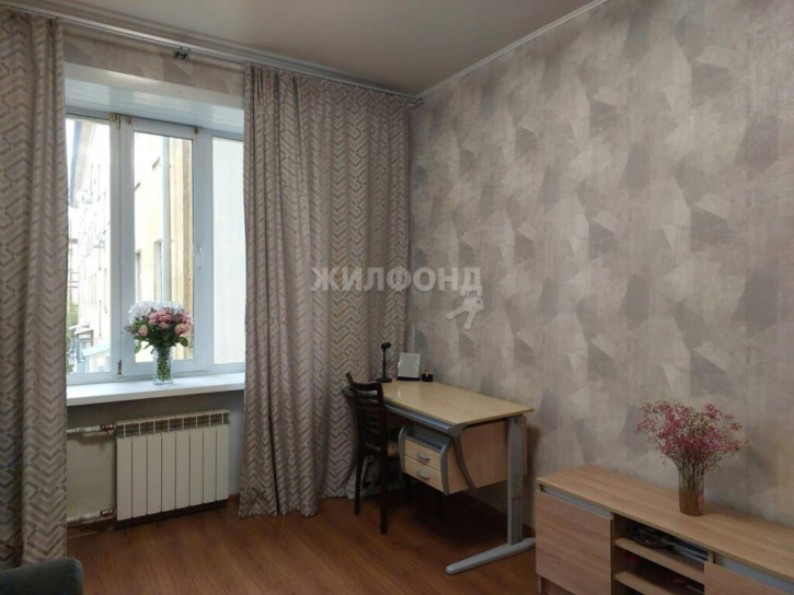 4-комн квартира 2-й Краснодонский переулок, 3