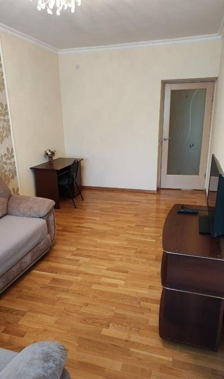 2-комн квартира Революционная улица, 146А