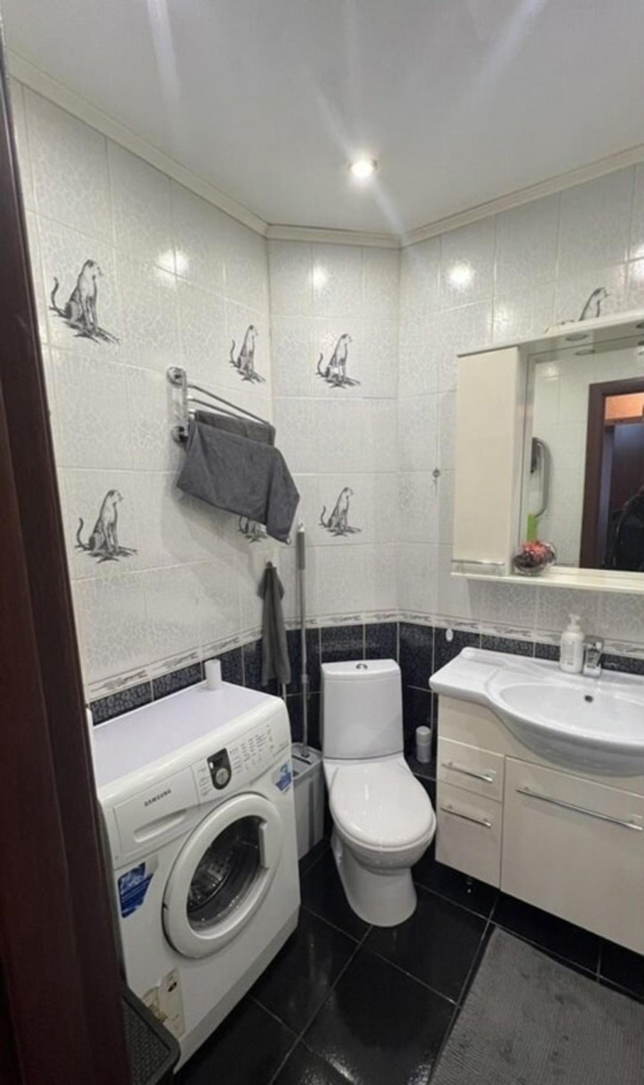 1-комн квартира Свободы улица, 92