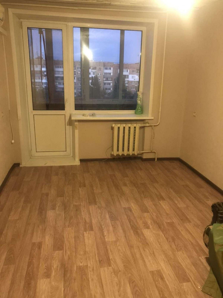 2-комн квартира Кирова проспект, 180