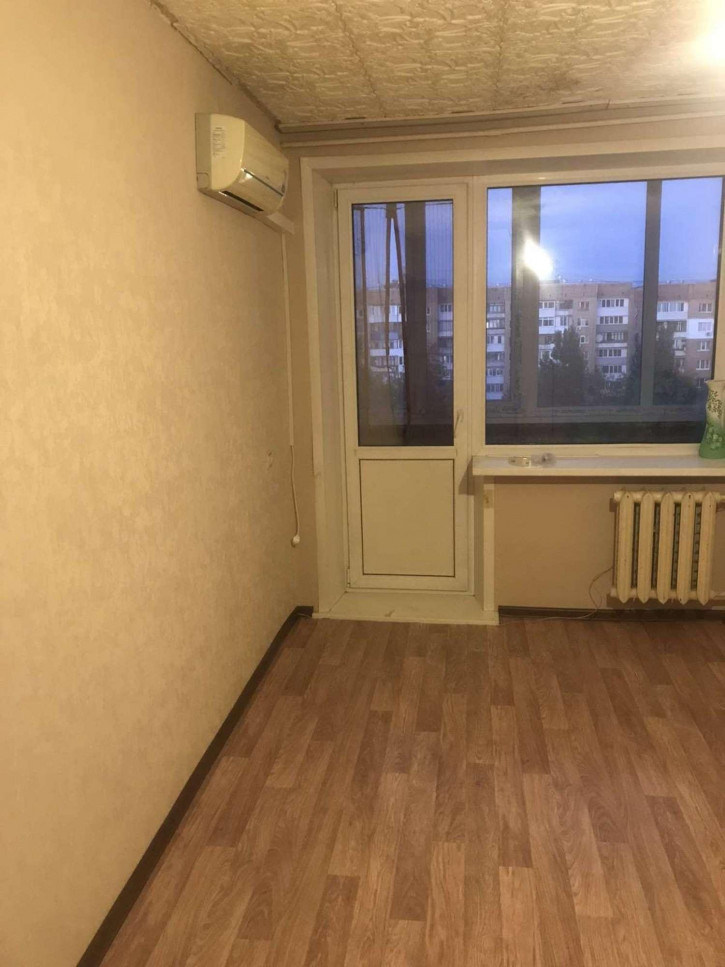 2-комн квартира Кирова проспект, 180