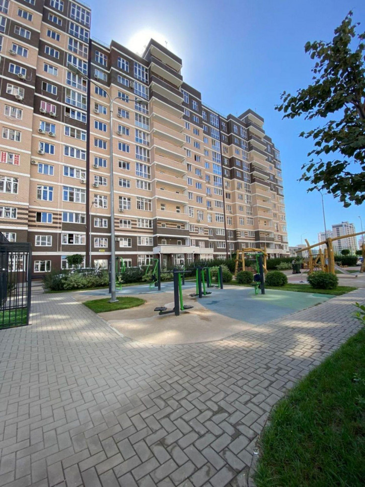 2-комн квартира Мурата Ахеджака ул, 12к4 2-комн квартира Мурата Ахеджака ул, 12к4