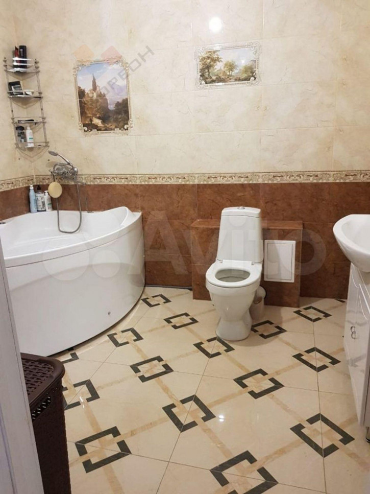 3-комн квартира Корпусная ул, 3