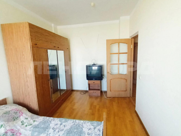 3-комн квартира проспект Королёва, 18Б