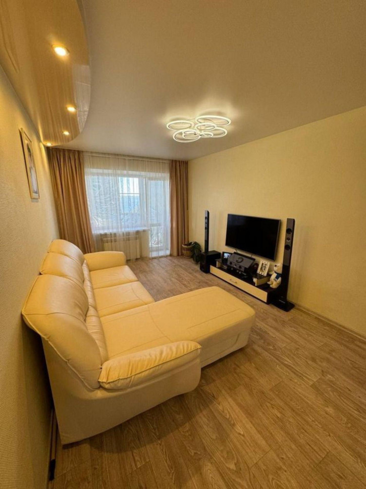 2-комн квартира Космонавтов наб, 1А 2-комн квартира Космонавтов наб, 1А