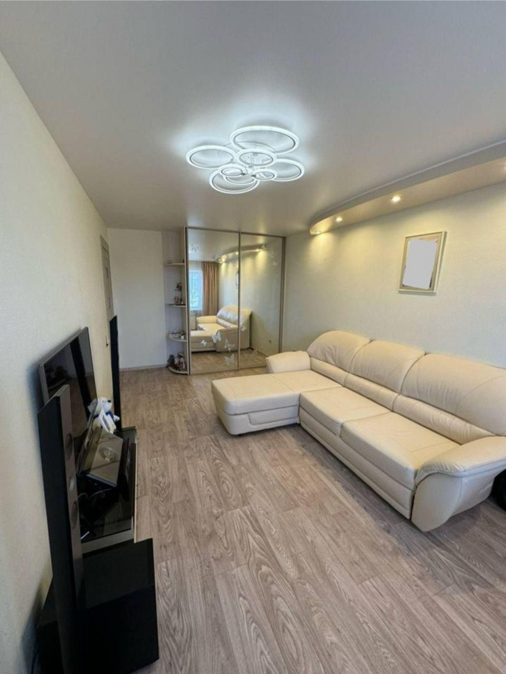 2-комн квартира Космонавтов наб, 1А 2-комн квартира Космонавтов наб, 1А