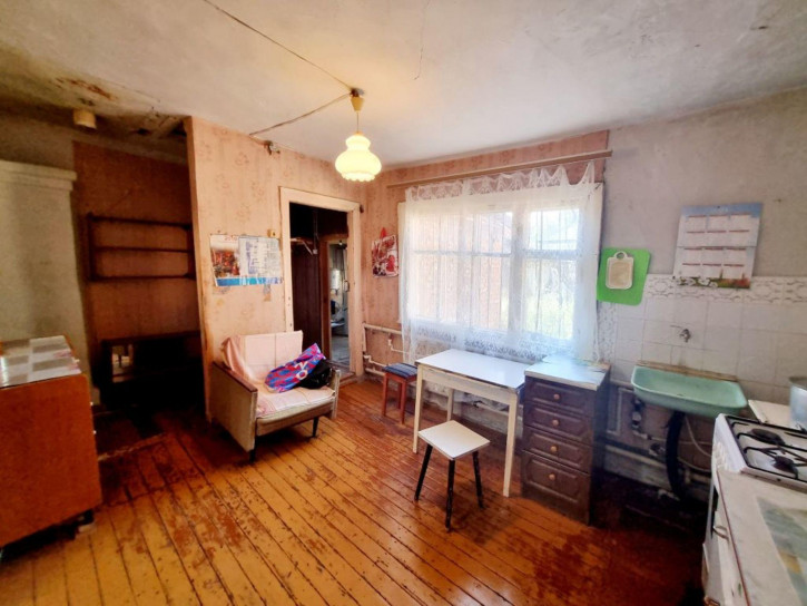 2-комн квартира Свердлова ул. , 16/12 2-комн квартира Свердлова ул. , 16/12