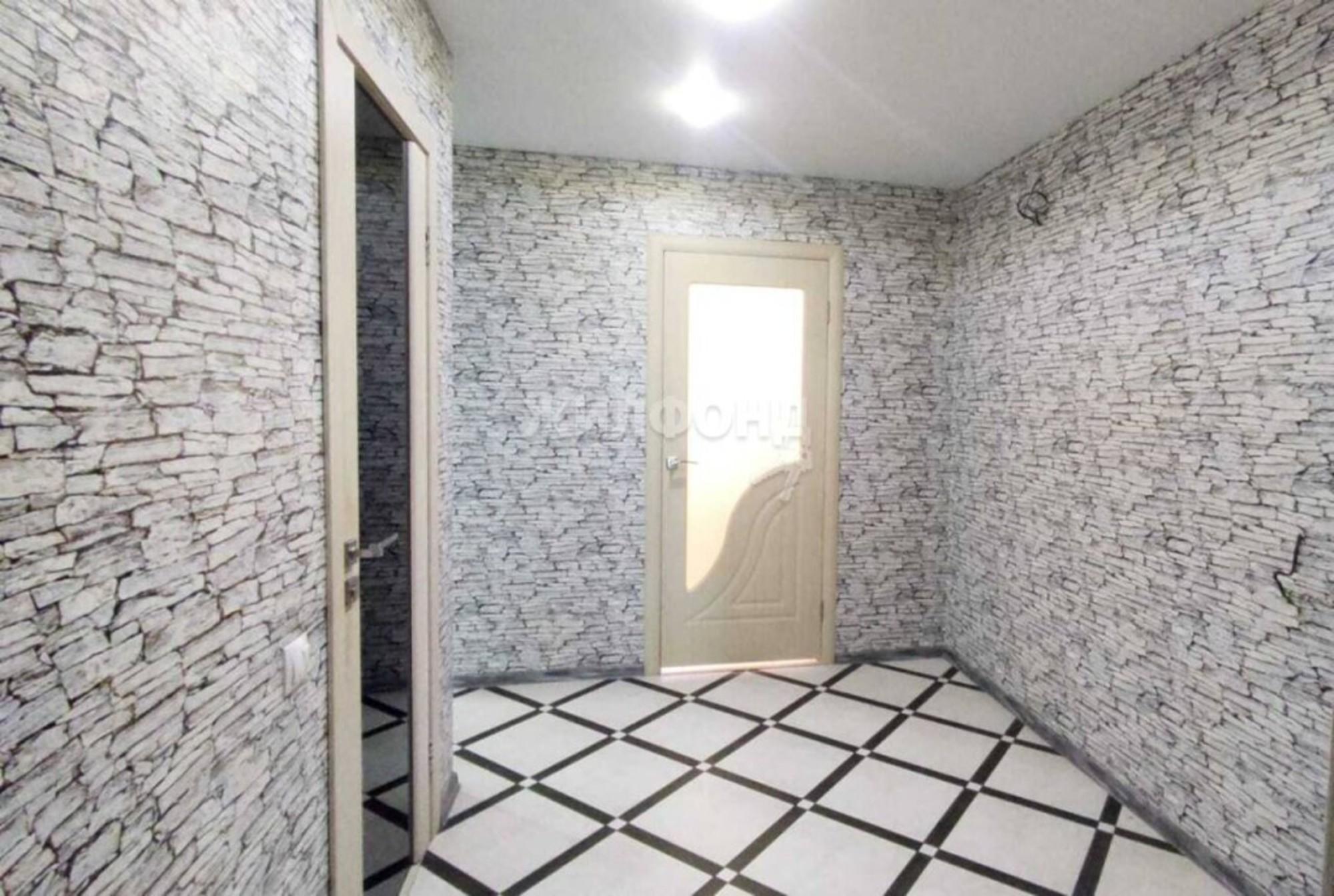 Купить квартиру за 4 430 000 рублей на Лунная, 53