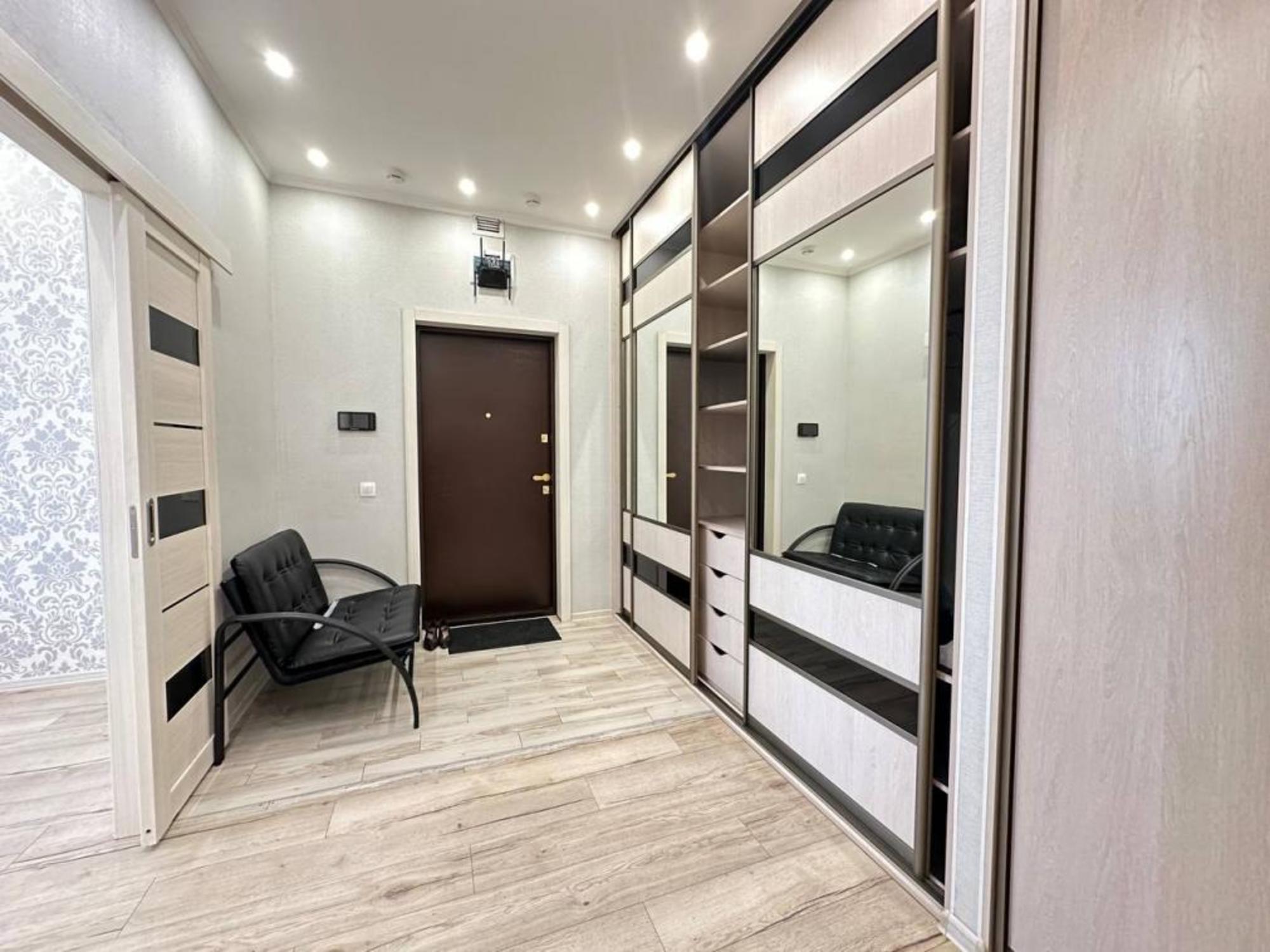 Сдать квартиру за 55 000 рублей на Московский пр-кт, 8/1