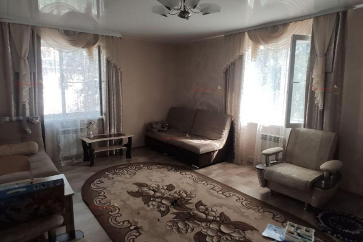 8-комн квартира Железнодорожная 10 а